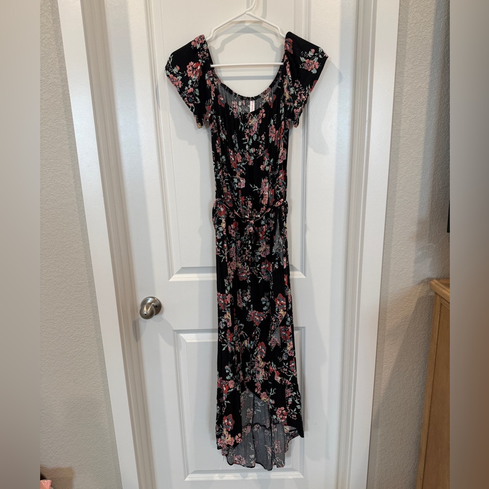 Floral off the shoulder midi Dress - Black with Pink Floral